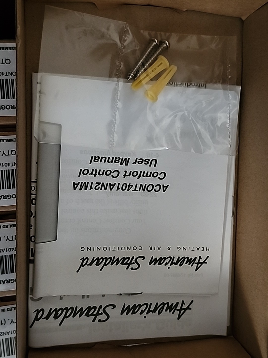AMERICAN STANDARD HEATING & AIR CONDITIONING THERMOSTAT MODEL ACONT401AN21MAA