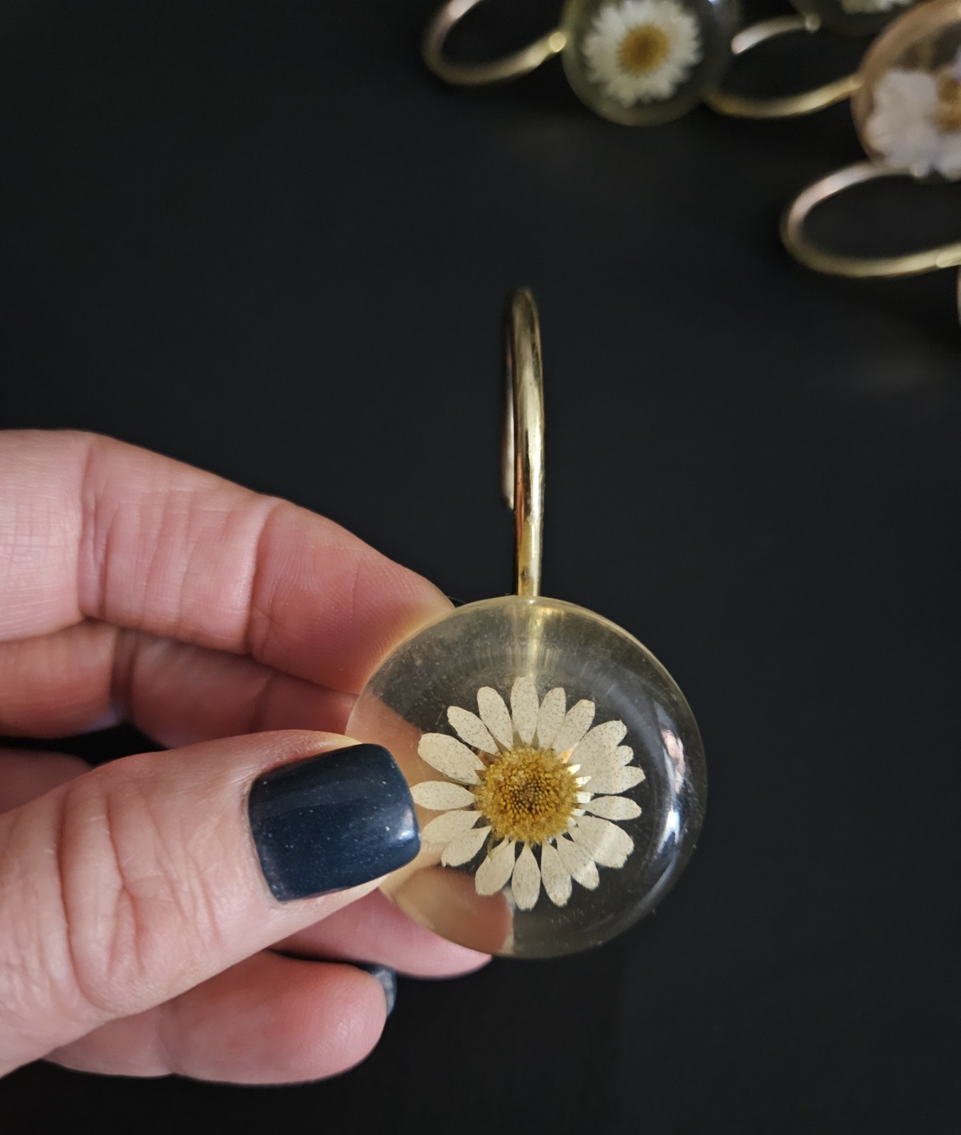 Lucite & Dried Flower Shower Curtain Hooks Vintage Set Of 12