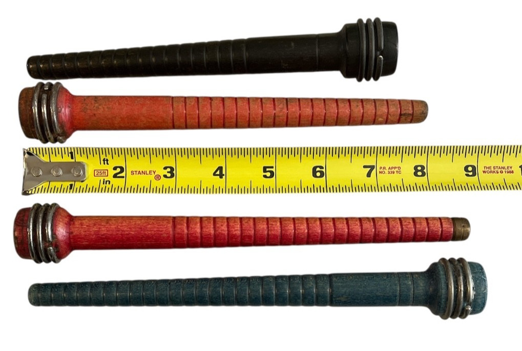 4 Vtg Wooden Textile Mill Thread Bobbins Spindle Multiple Colors Farmhouse Decor
