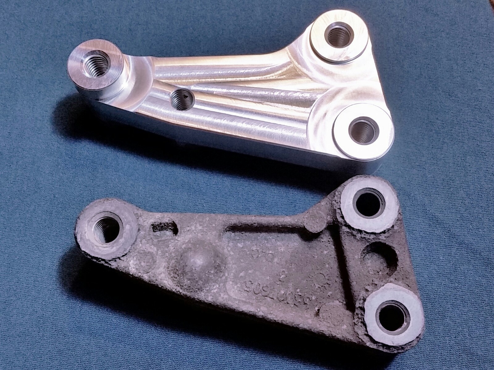 USA MADE- 91-02 Jeep Wrangler YJ/TJ 2.5L 4cyl Rear Alternator Bracket 53007605