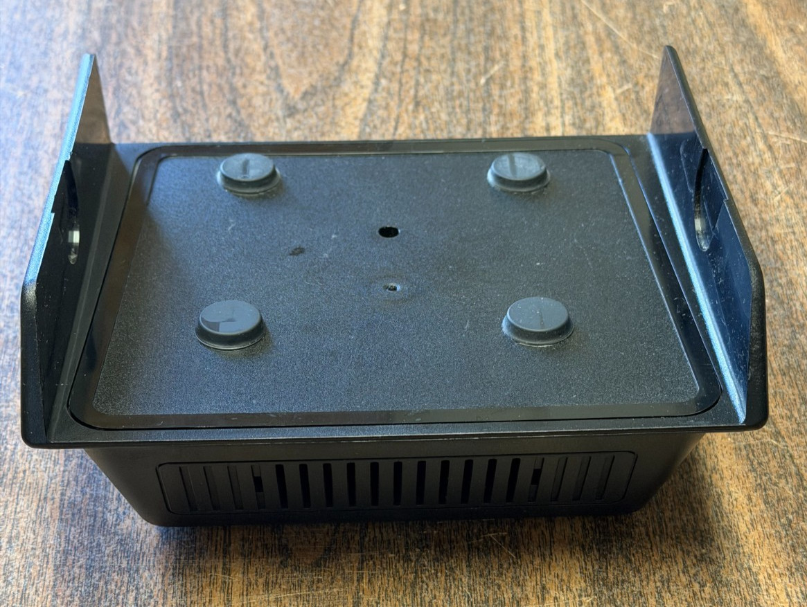 Motorola GLN7318A, CDM & XPR Mobile Radio Desk Base Tray (USED)