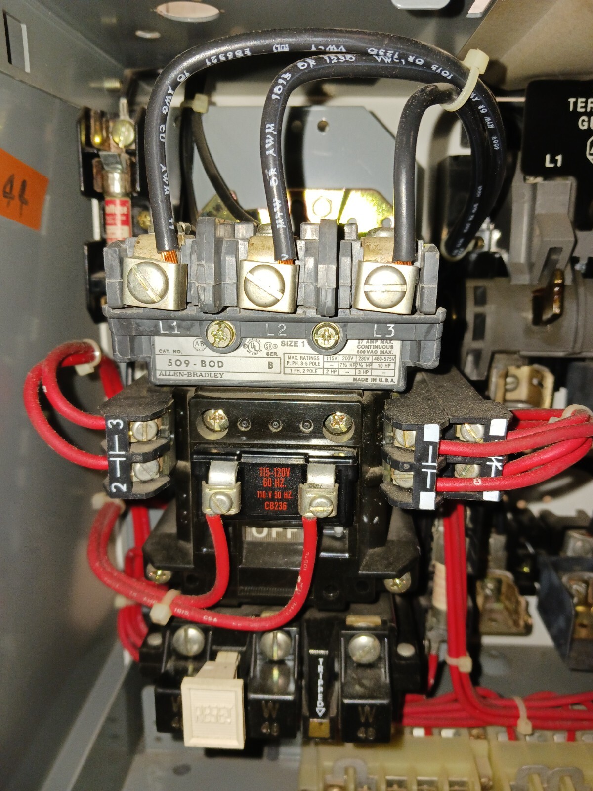 ALLEN BRADLEY 2100 FUSIBLE SIZE 1 STARTER MCC BUCKET 509-BOD 12" WITH DOOR