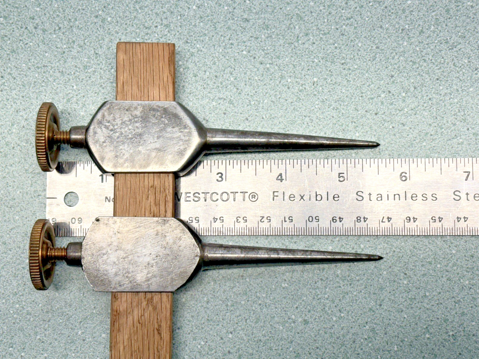 Pair Of Vintage 5 1/2" Trammel Points Unmarked Steel Points hand made NICE brass