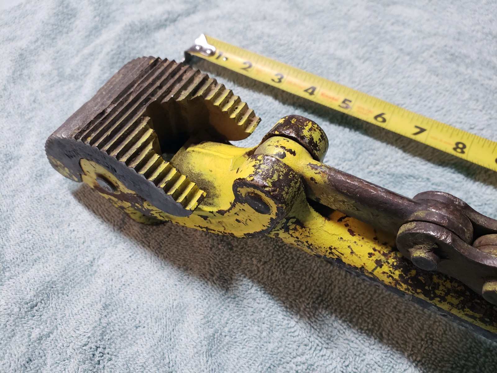 Falcon No. 49 Chain Pipe Wrench 36" Heavy-Duty Industrial Tool – Used