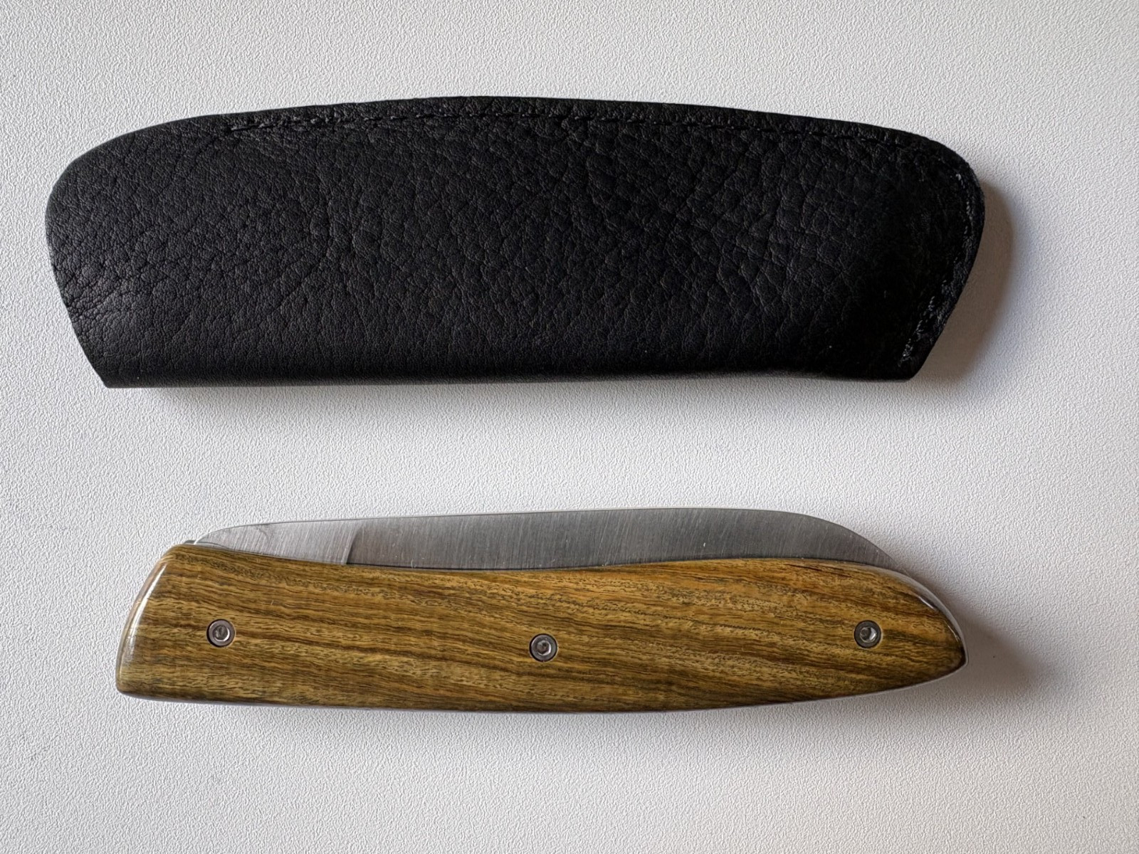 Atelier Perceval L08 folding pocket knife guaiac wood - unused