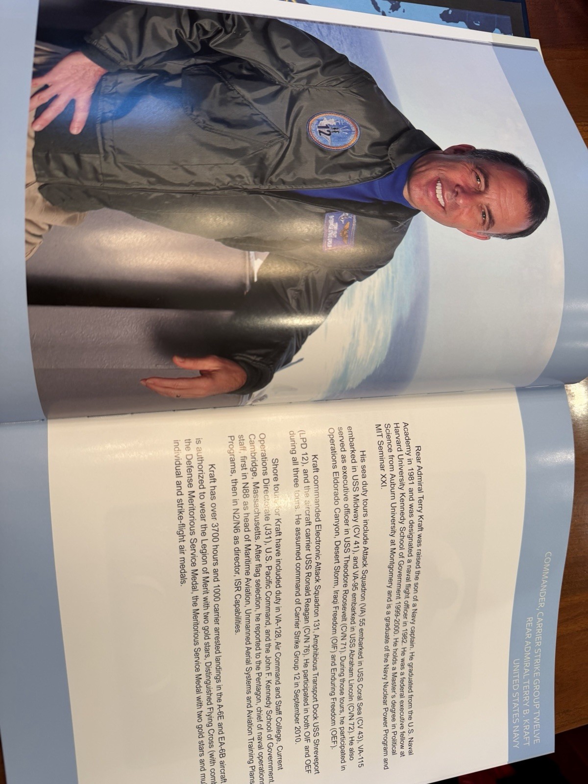 ☆ USS ENTERPRISE CVN-65 WORLD DEPLOYMENT CRUISE BOOK YEAR LOG 2011 NAVY ☆