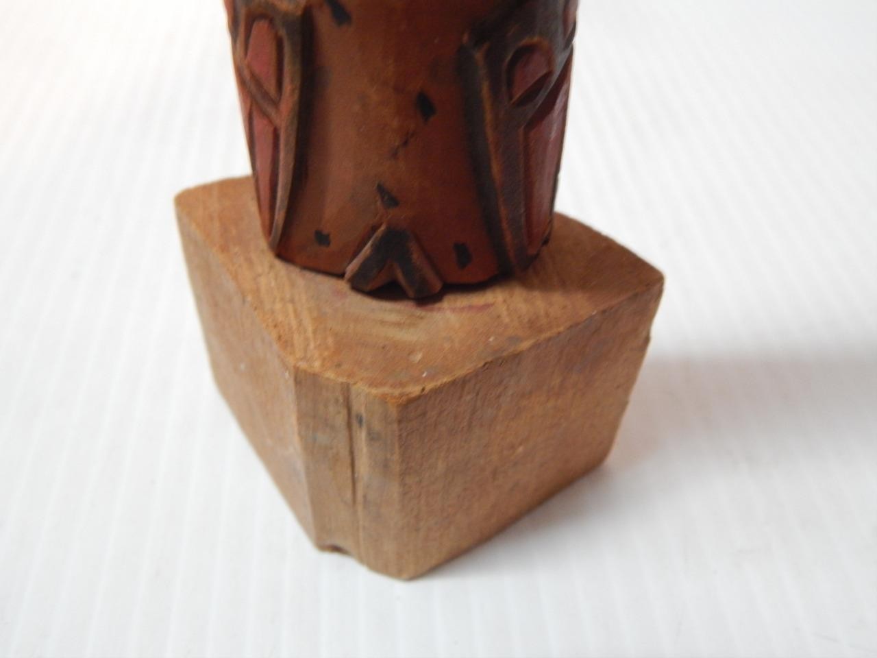 VINTAGE 13 1/2" ALASKA TLINGIT INDIAN NW COAST RED CEDAR WOOD TOTEM POLE MODEL