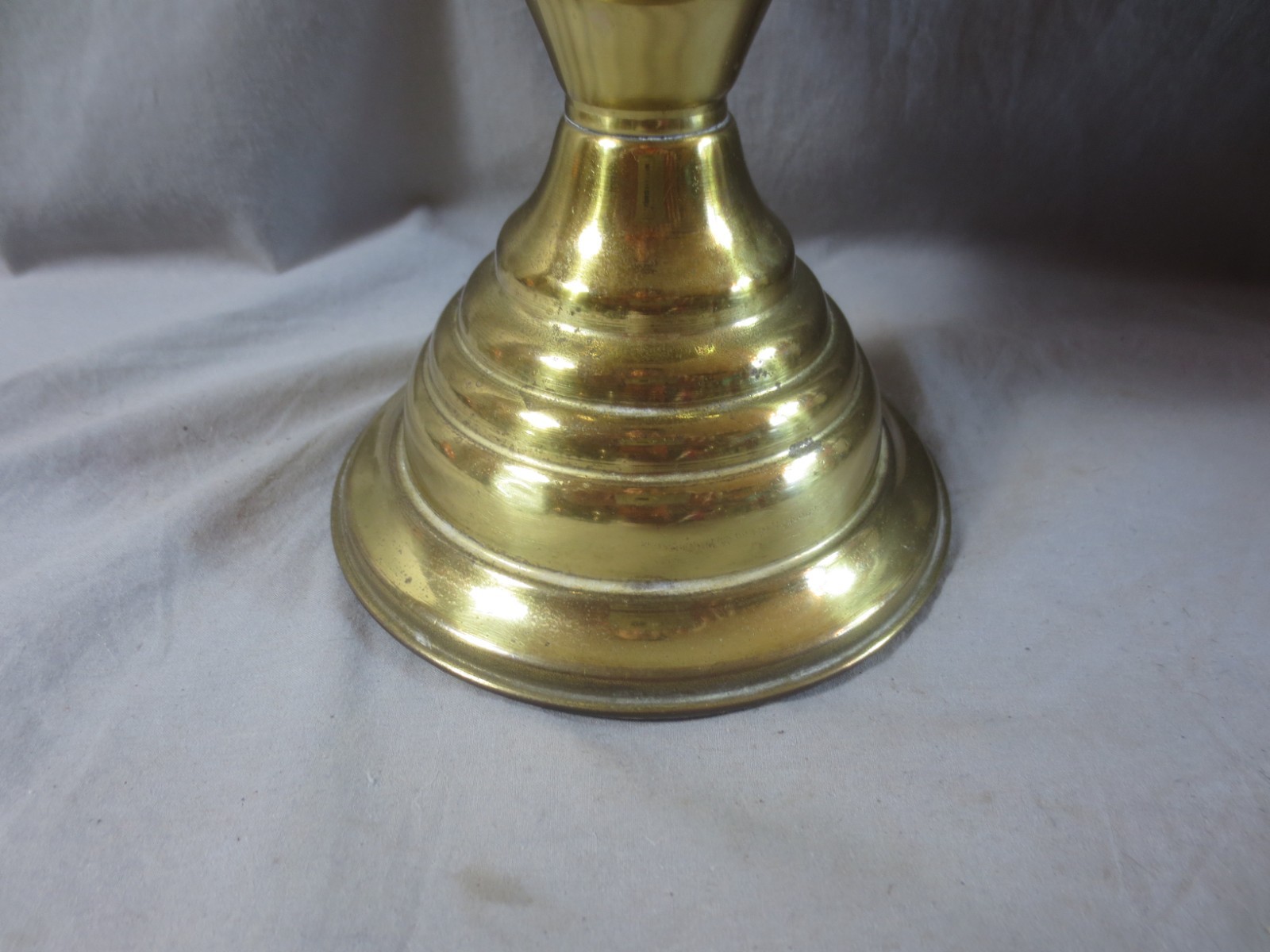 Antique Vintage Made In England Brass Oil Lamp & Chimney Shepards Hut Farmhouse