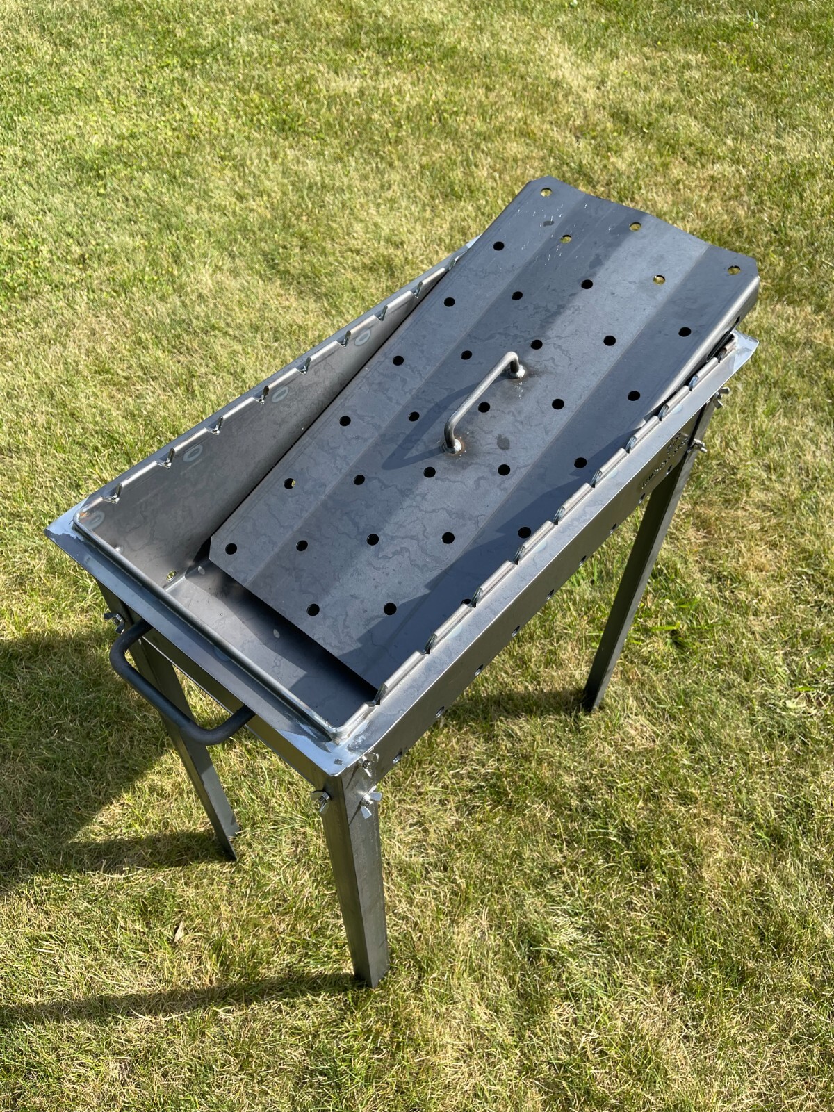 Heavy-duty BBQ Grill / MANGAL 11 Ga (3mm)