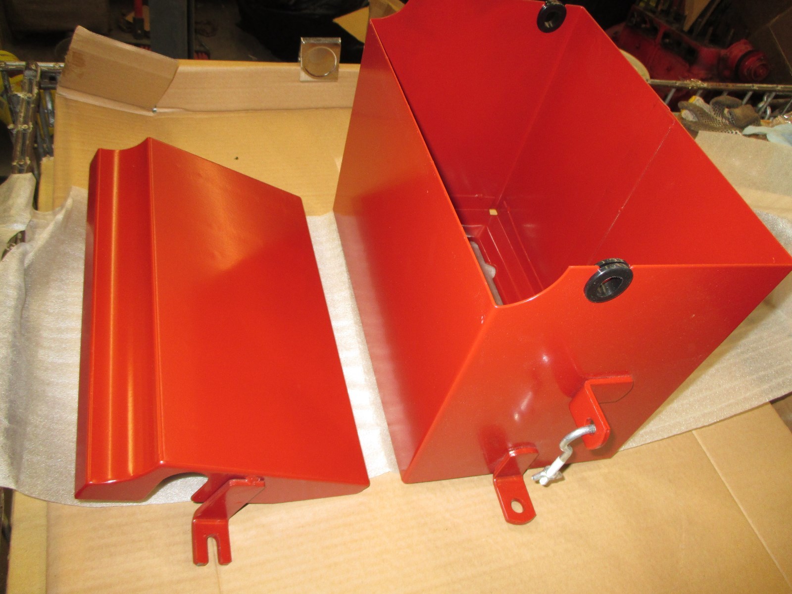 FARMALL M-MD-MV-SM-W6-WD BATTERY BOX NEW REPRODUCTION 51707D, 51713DXB