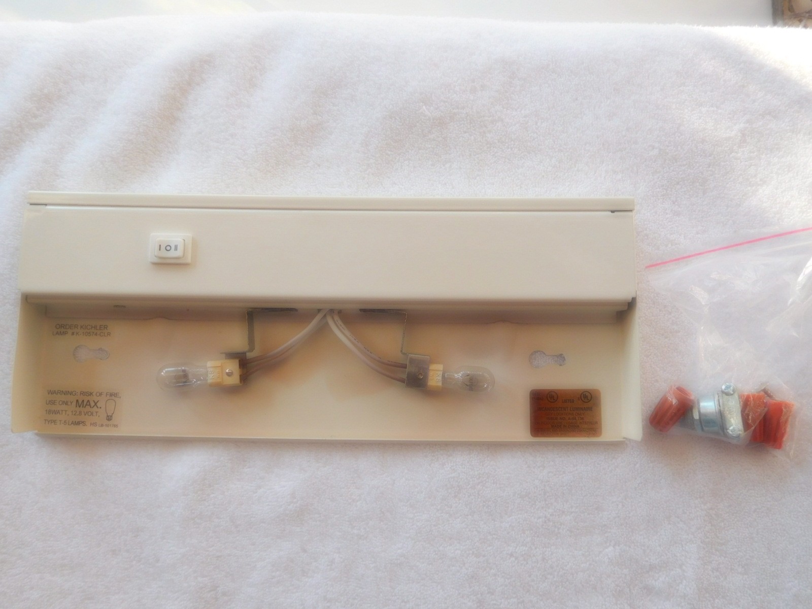 KICHLER UNDERCOUNTER XENON 10580WH 12 INCH WHITE - REDUCED!