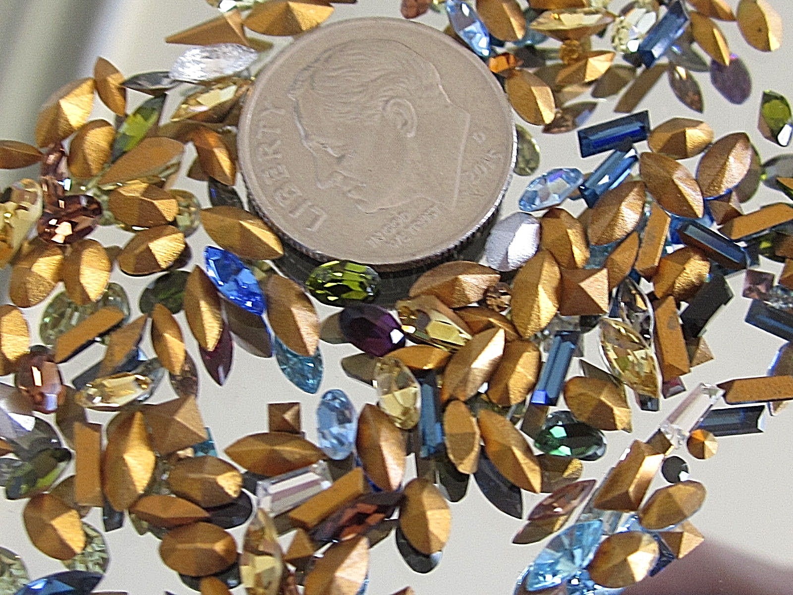 125 TINY SWAROVSKI MIXED SHAPES RHINESTONES CRYSTAL LOT VTG BAGUETTES NAVETTES +