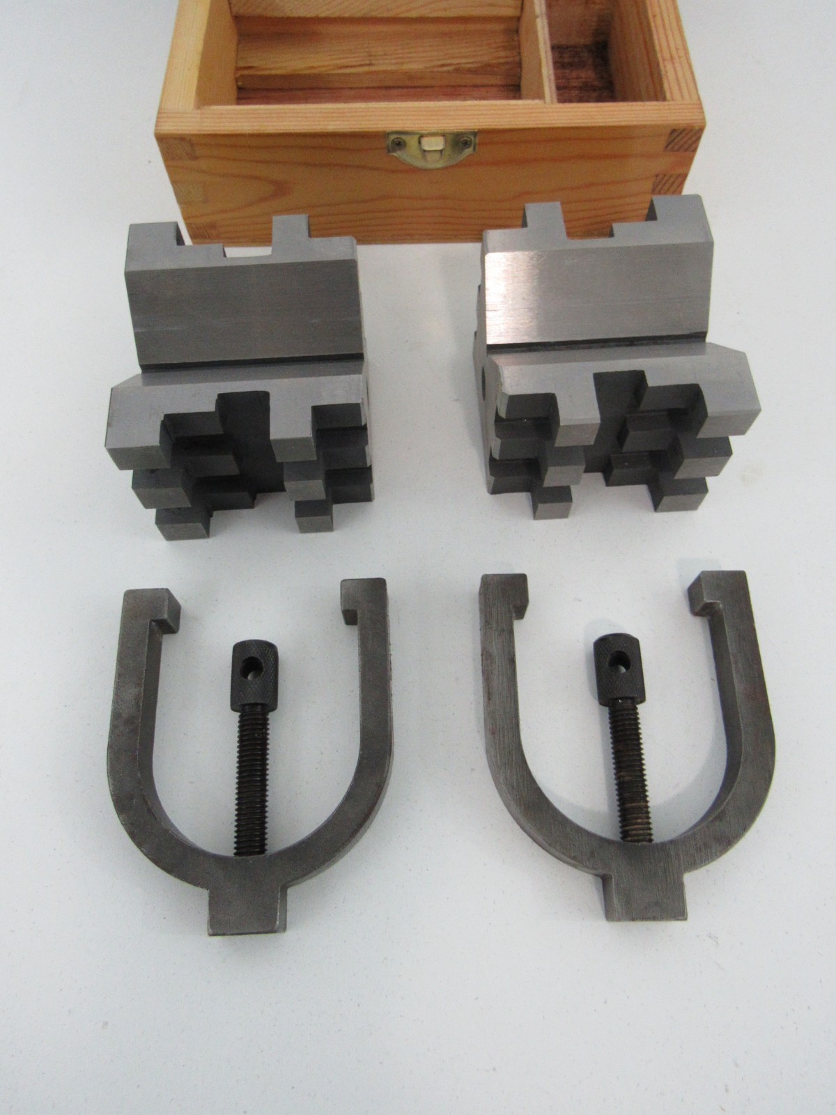 AB V-Block Set with Clamps 2.375L x 2.75W x 2"H w/ Wooden Storage Case (Pg99E)