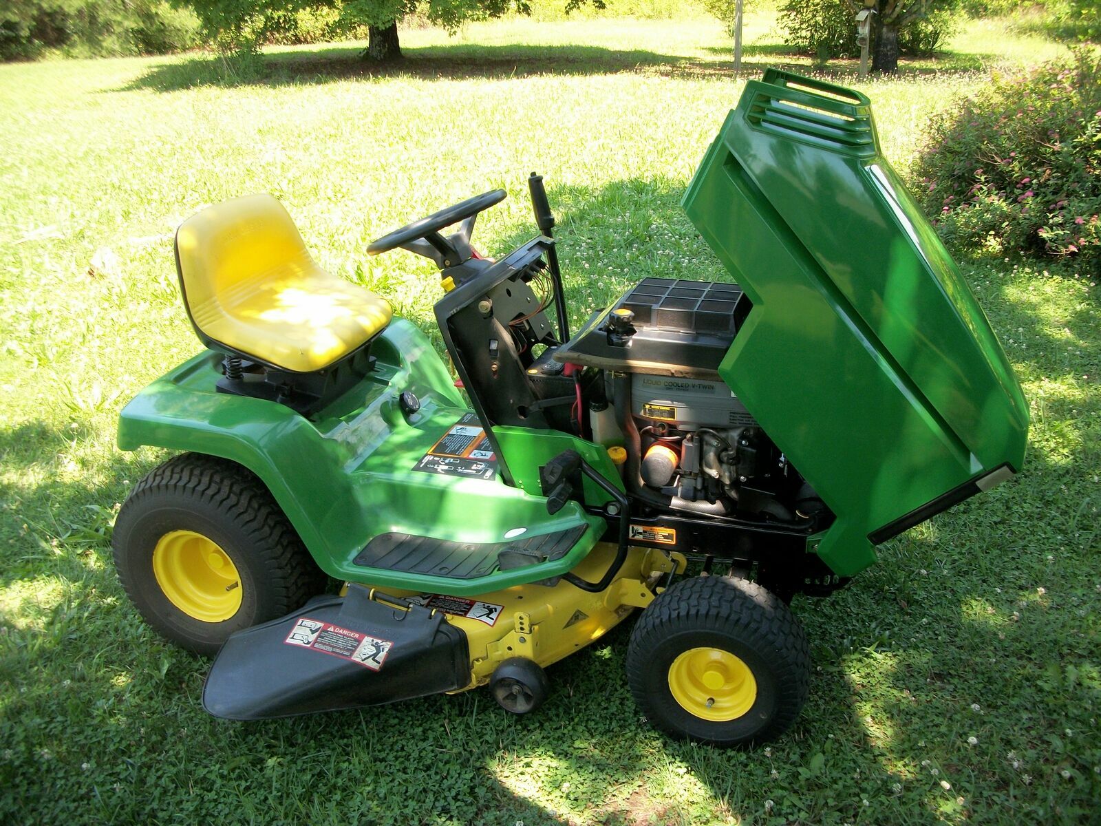 Upper & Lower Hood For John Deere LX172 LX173 LX176 Replace AM132526 AM117724