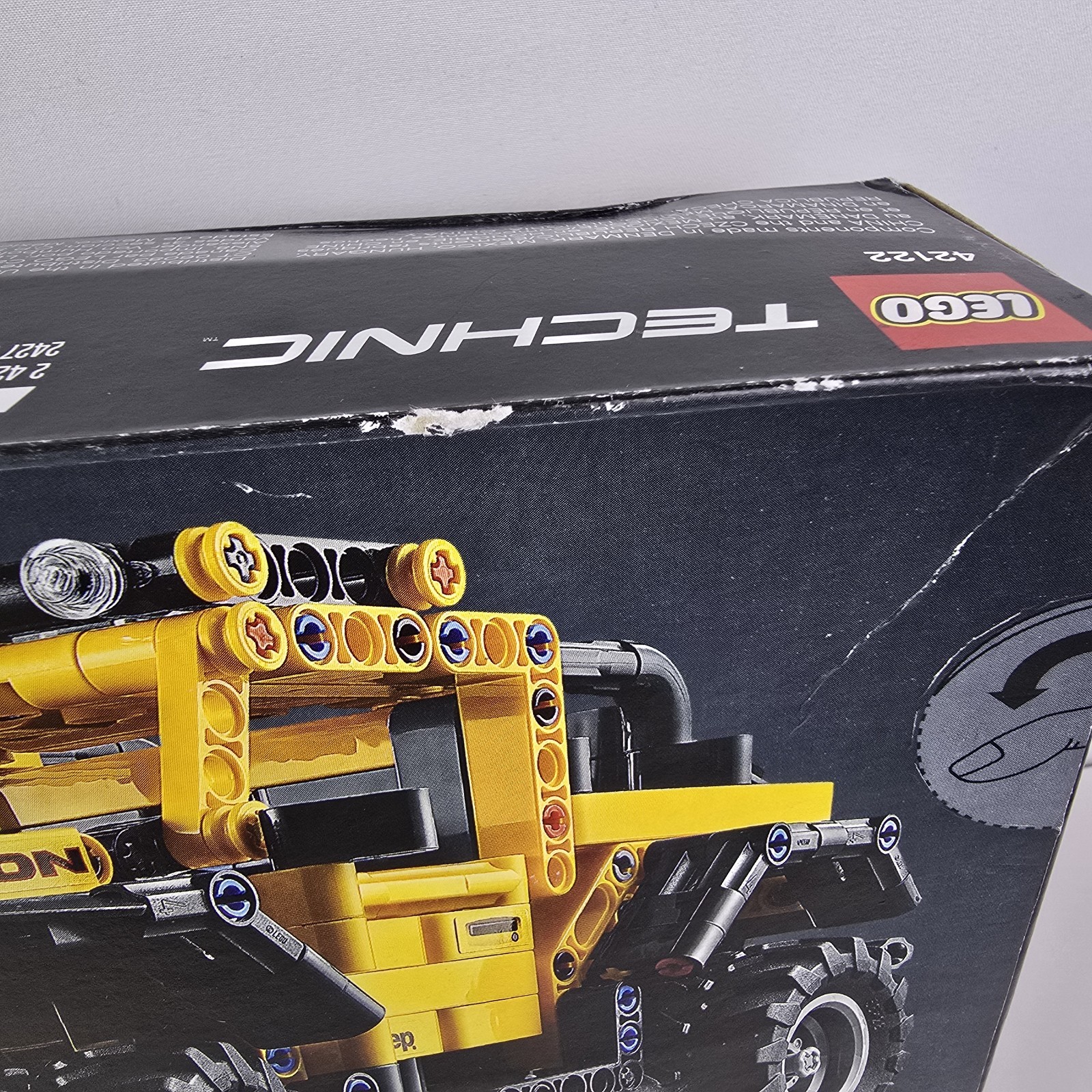 LEGO TECHNIC 42122 Jeep Wrangler 665 Pcs-Sealed