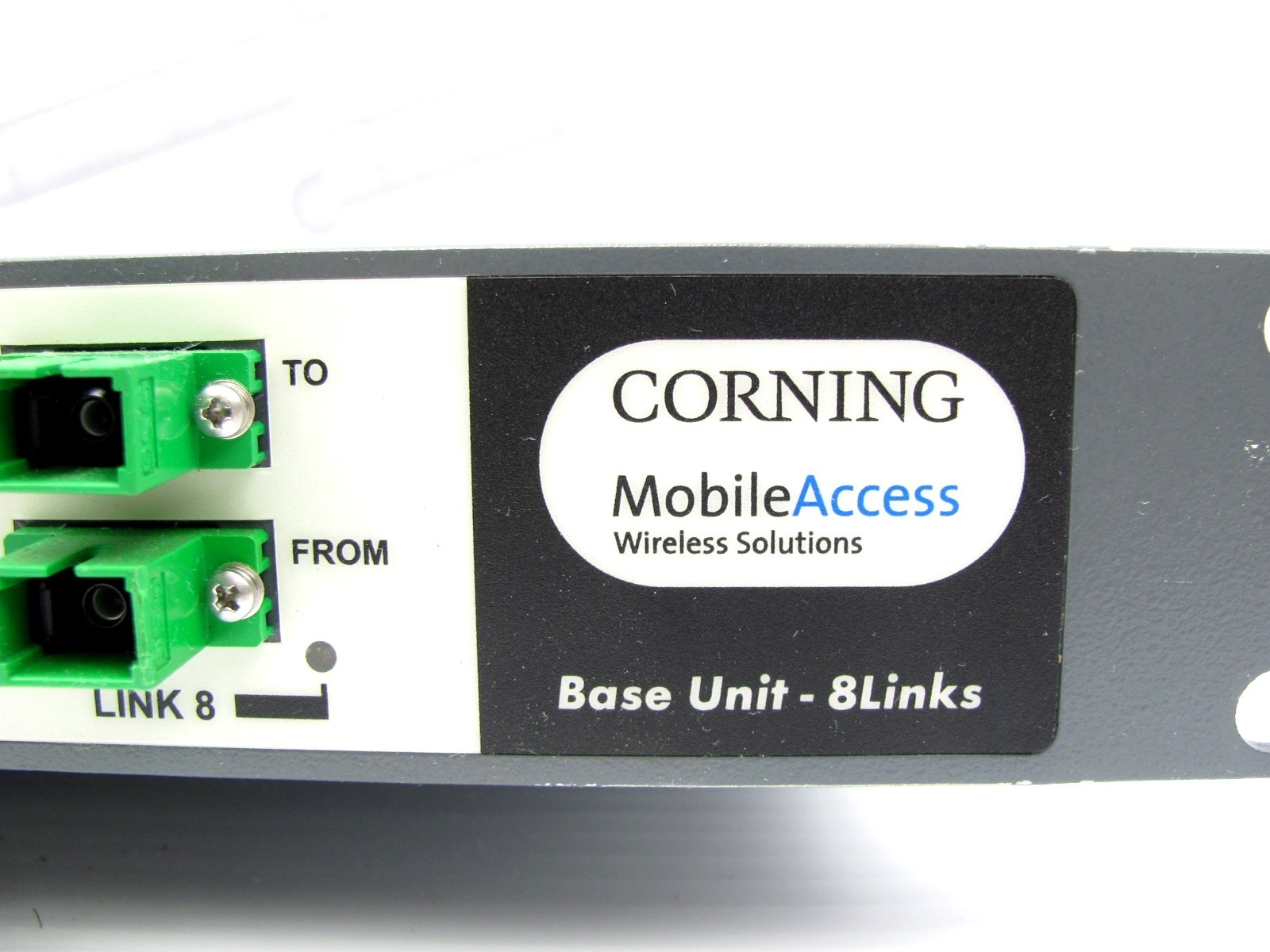 CORNING - W8-B8U - 8-PORT BASE UNIT MOBILE ACCESS - 8 x SC/APC optical - 1RF