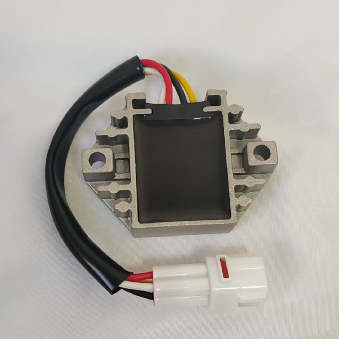 2004 - 2009 YAMAHA YFZ450 YFZ 450 OEM RECTIFIER REGULATOR ASSY 5TG-81960-00-00