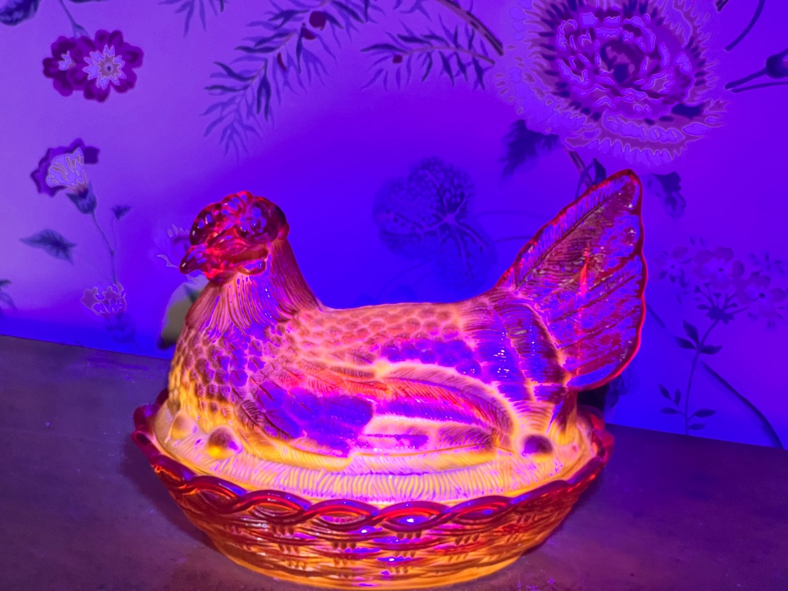 RARE! LG Wright XL Amberina Glass Hen On Nest 7 1/2" MINT!