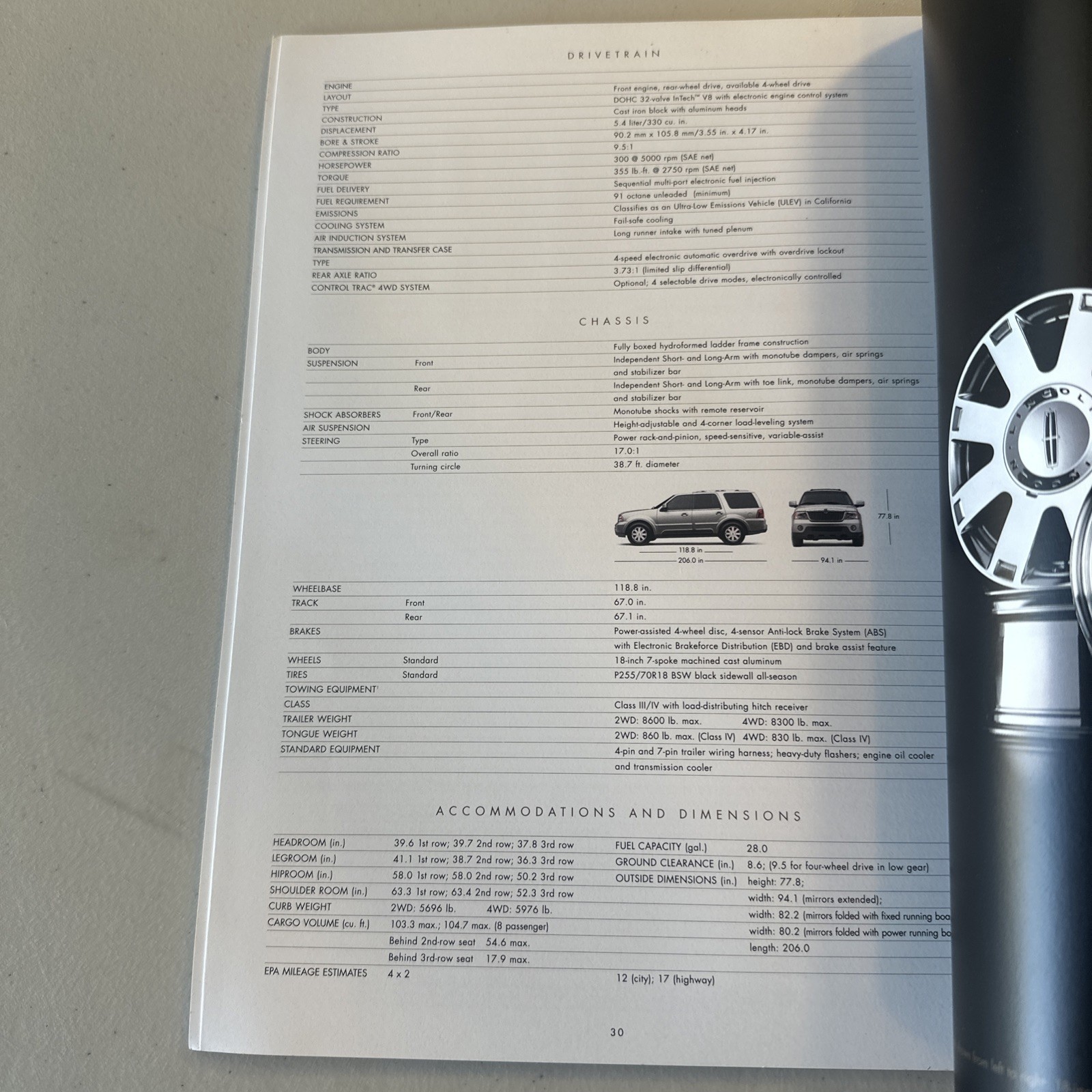 2003 Lincoln Navigator sales brochure 38 pg literature ORIGINAL