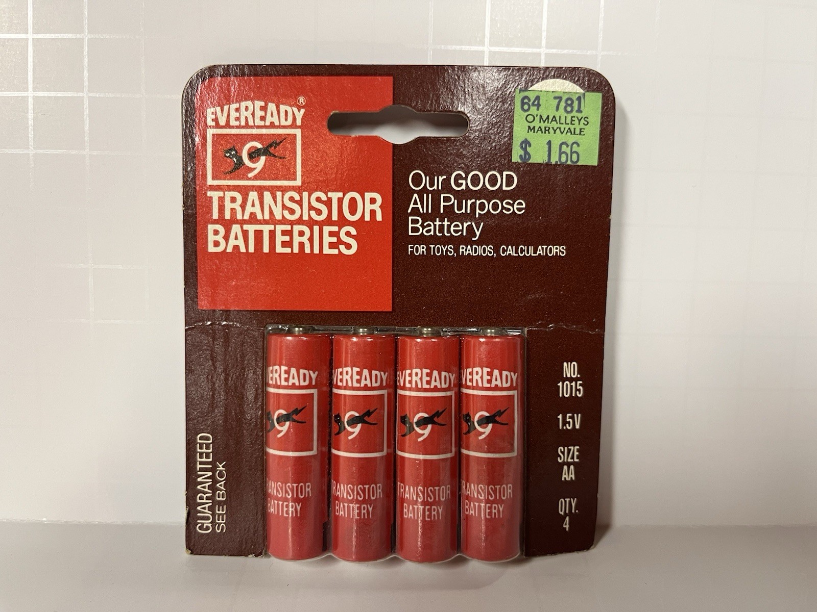 VINTAGE Sealed Package Eveready 9 Lives Cat #1015  AA Transistor Batteries