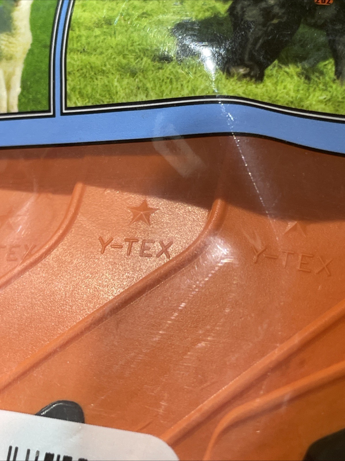 Y-Tex 4 Star Large Cattle Tags 25 Pack, 2 Piece Ear Tag System, Orange, 126-150