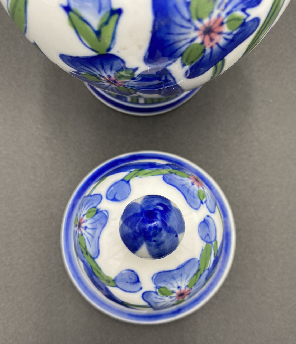 Chinese Porcelain Ginger Jar, Cobalt & Light Blue Irises, 6.5" with Lid, MINT