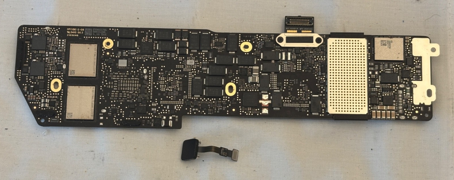 Apple MacBook Air 13 A2179 2020 Logic Board i3 1.1GHz 8GB 256GB + Touch ID