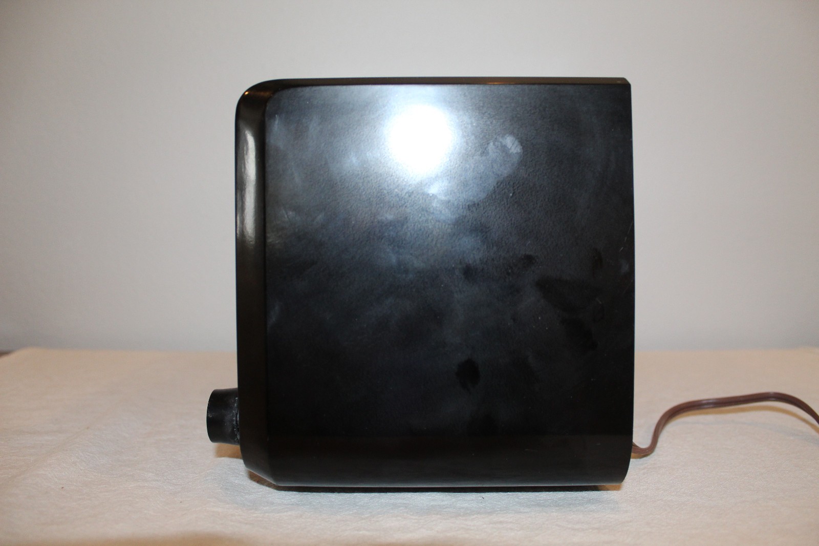 Admiral Model 5x21 Bakelite AM Clock 5 Tube Radio - 1953