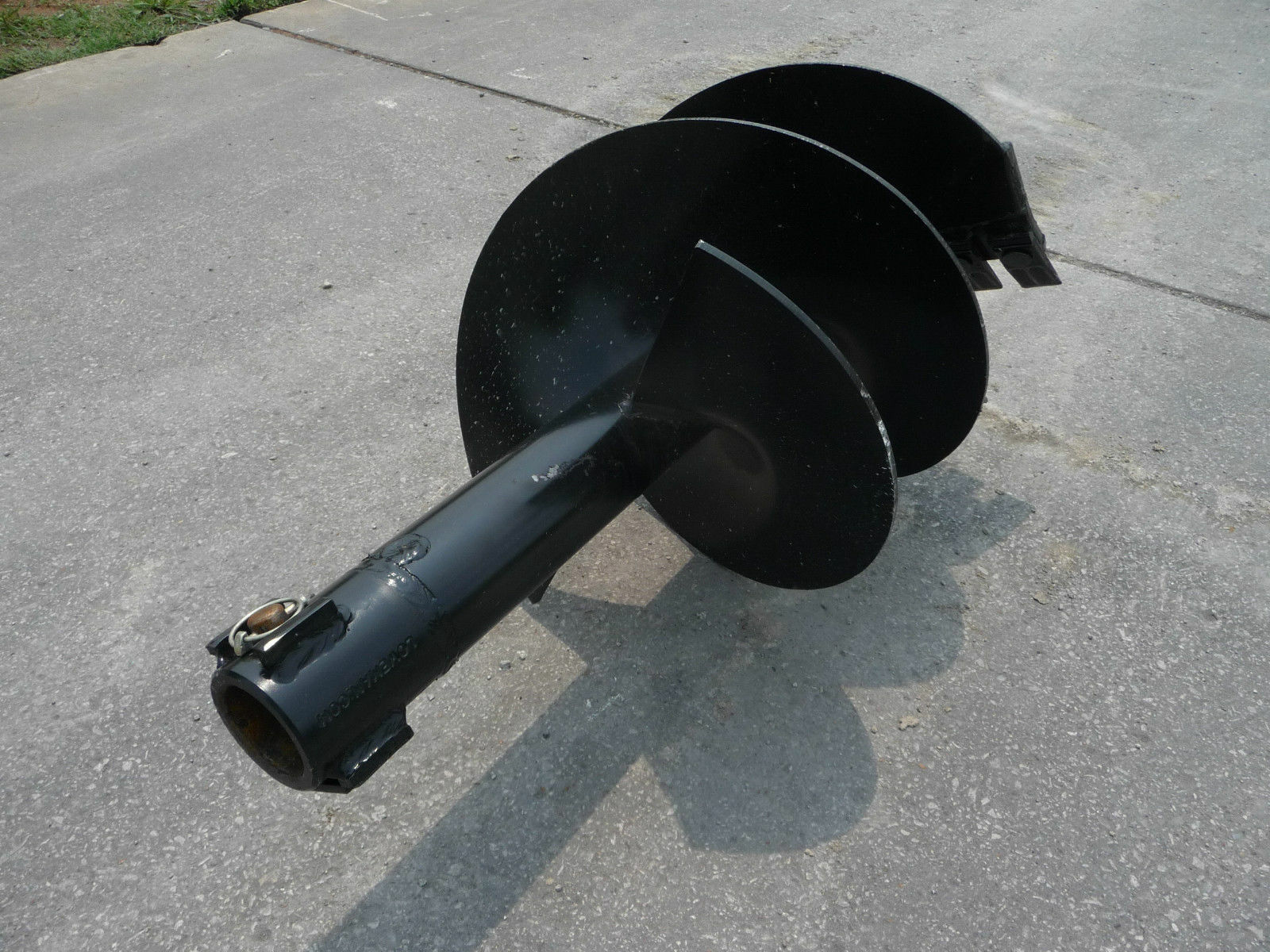 Lowe SQ-18-3 Skid Steer Auger Bit 18" Diameter, 2-9/16" Round Collar, 36" Tall