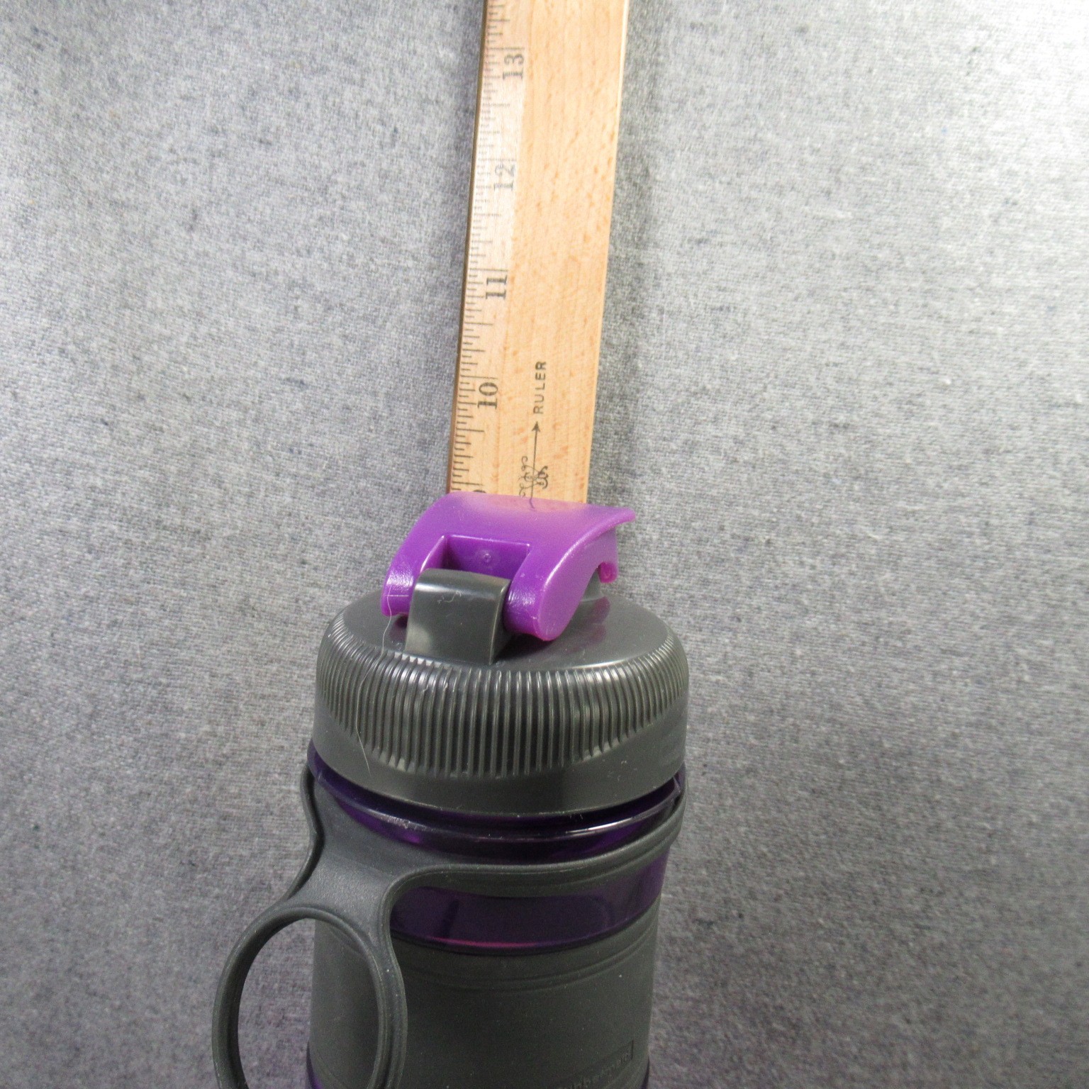 Rubbermaid Design Series Chug 20 Oz Water Bottle Flip Top Flowers Purple Gray