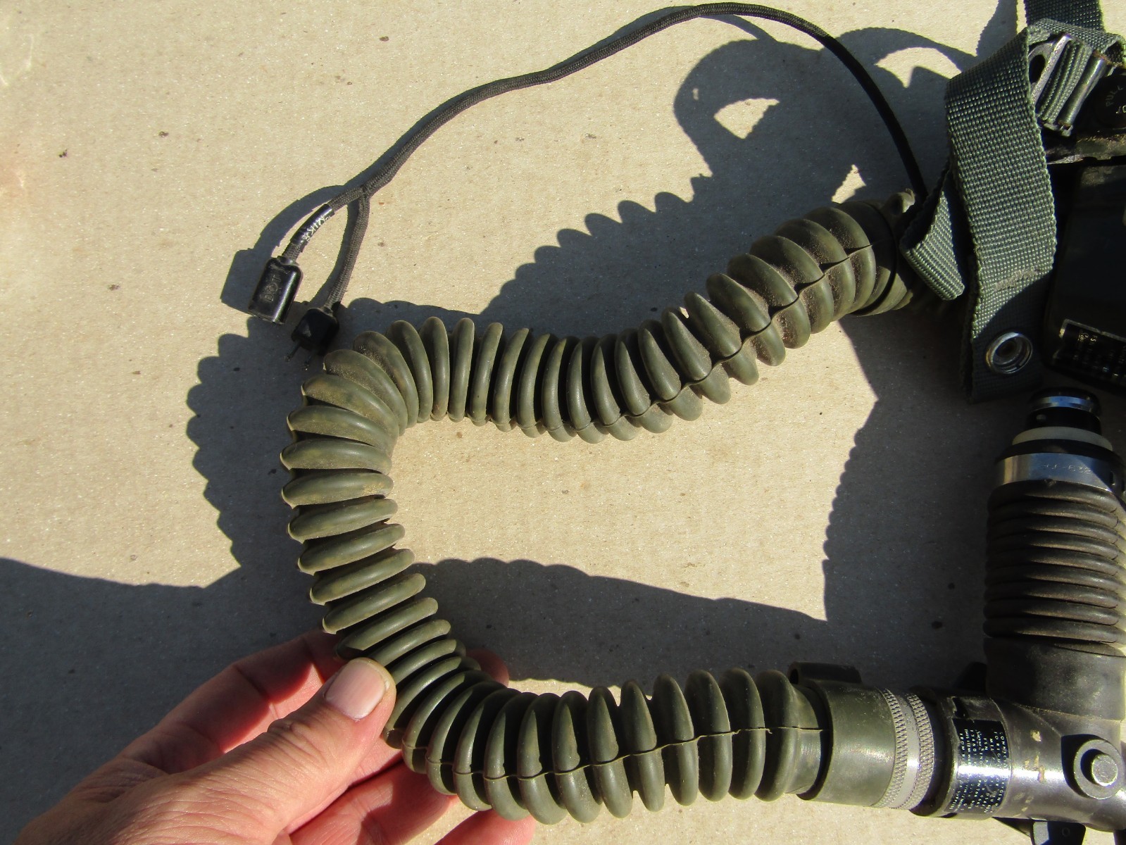 VIETNAM ERA PILOT OXYGEN MASK MBU-5/P SIERRA