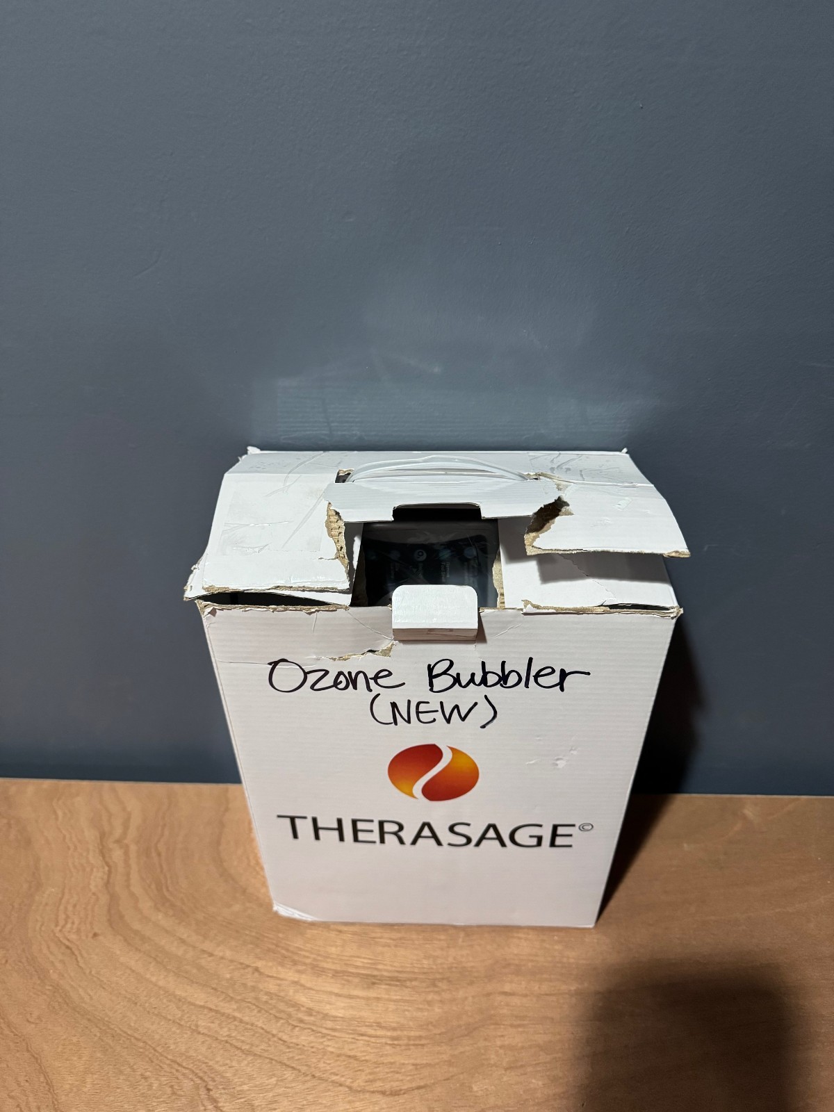 Therasage 110v TheraO3 - Bubbler Personal Ozone Device with Remote New Open Box