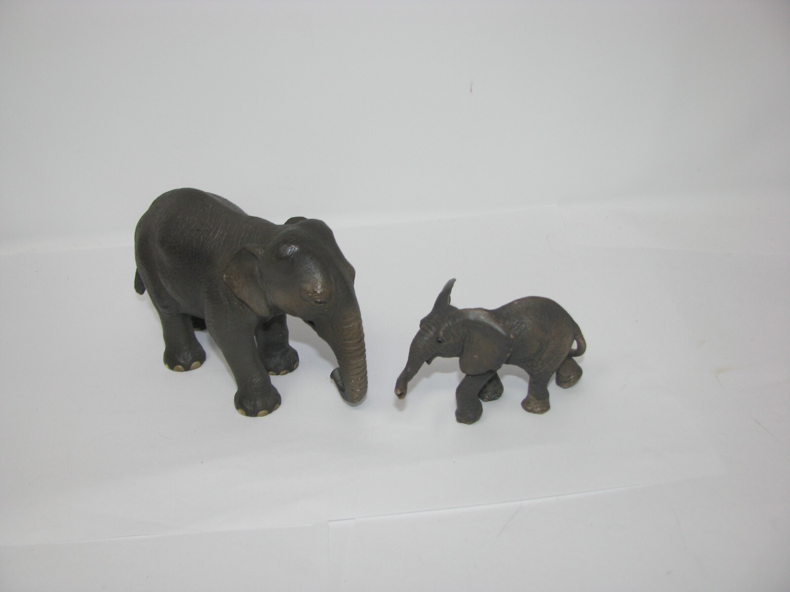 Schleich Female ASIAN ELEPHANT 1 Baby African Elephant plus Off Brand African