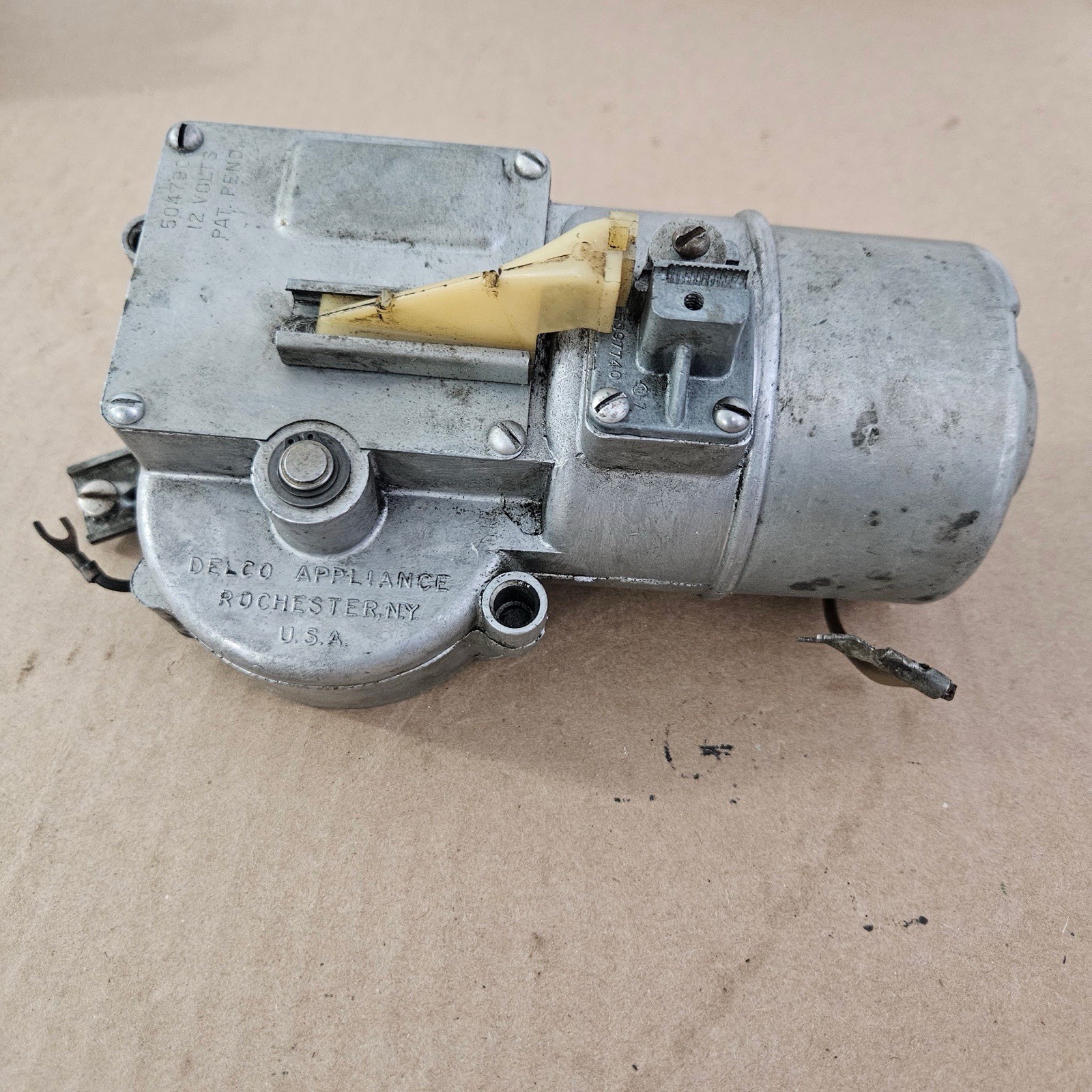 Chevy Delco Electric 2 Speed Windshield Wiper Motor 5047906 *WORKS*