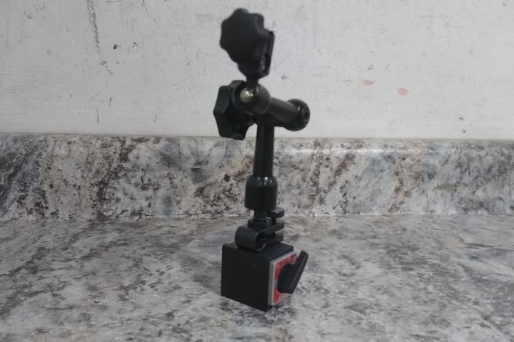 Starrett 660 7.5 In Maximum Reach Magnetic-Base Indicator Holder