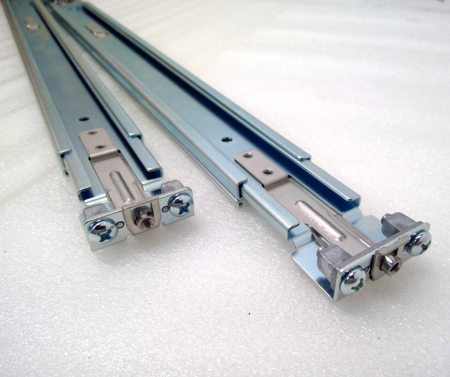 Arista 1U rack rails kit ASY-00916-04 ASY-00905-05 7050QX 7050SX 7050TX 7060CX