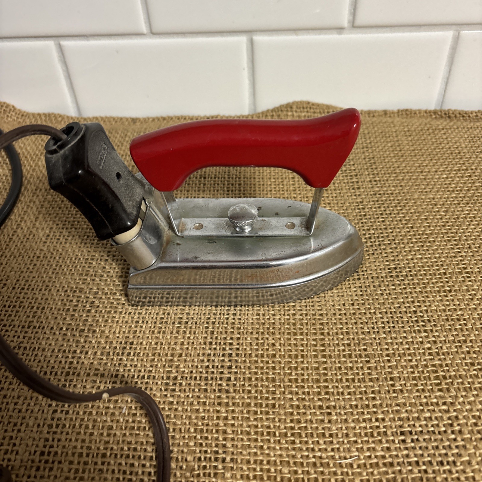 Vintage ROWENTA Electric Travel Iron Model E5234 - It WORKS!- Red Handle!