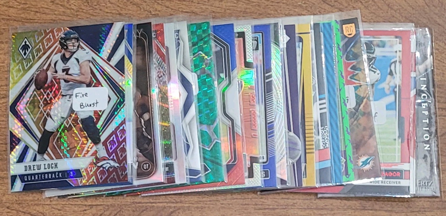 FOOTBALL LOT OF 20 CARDS w/ AUTO, JERSEY, PATCH, SERIAL #d, RC PRIZMS, SP -- #1