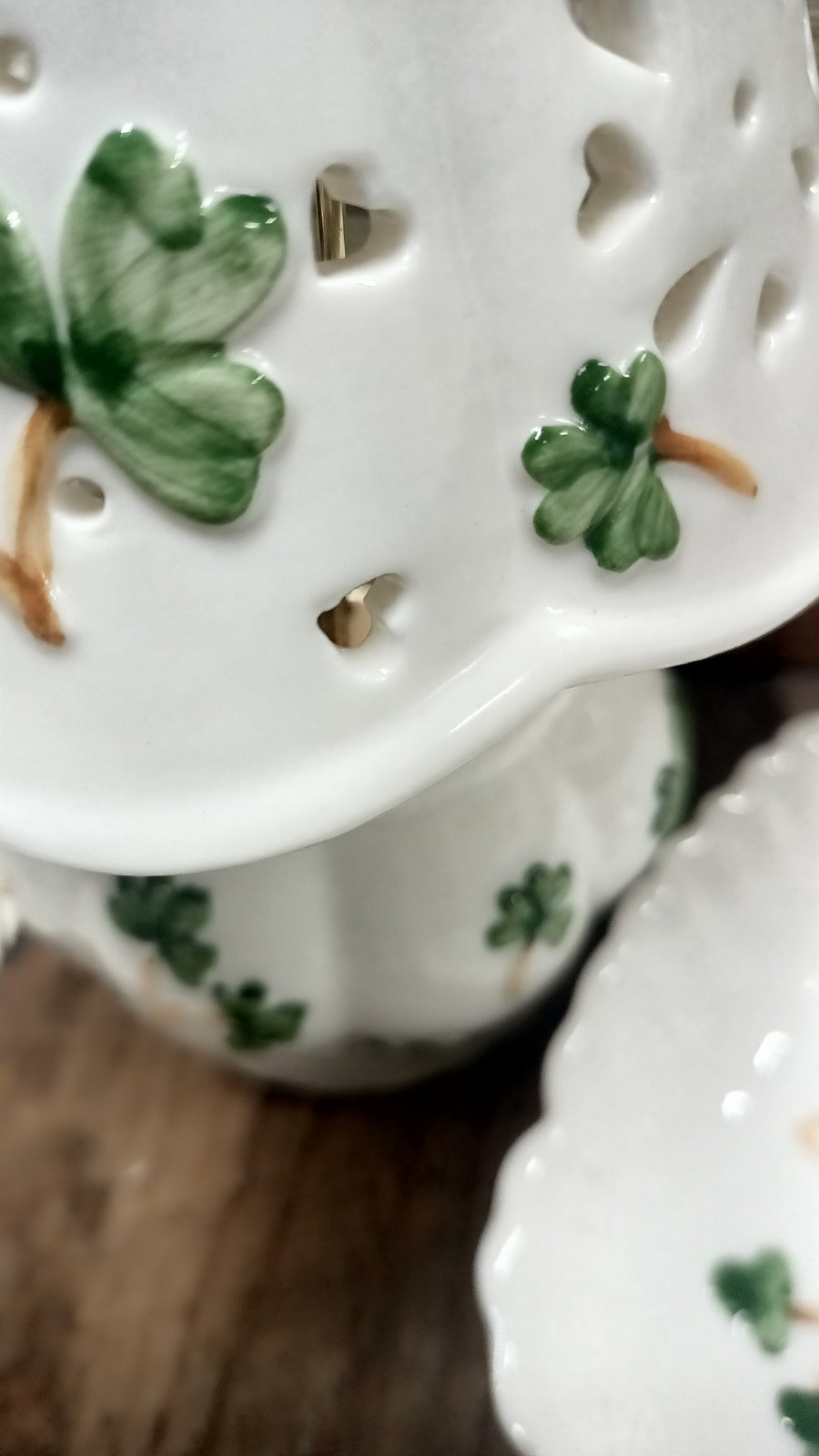 Shamrock Porcelain Tea Light 3 Piece And Small Tray Trinket Soap Dish Set