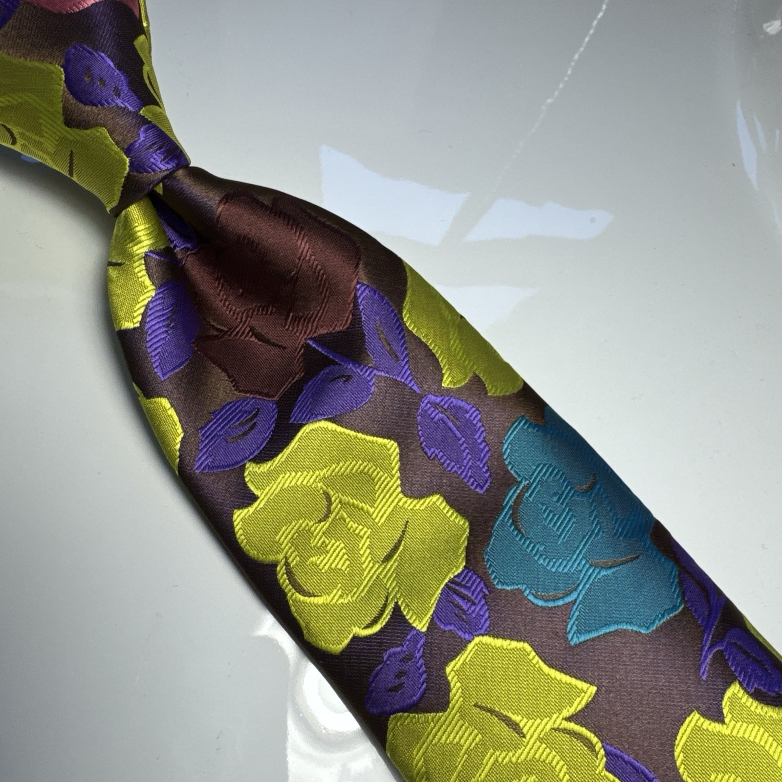 NWT IMANI UOMO MULTI COLOR FLORAL STYLE PRINT SILK TOUCH NECK TIE & HANKY