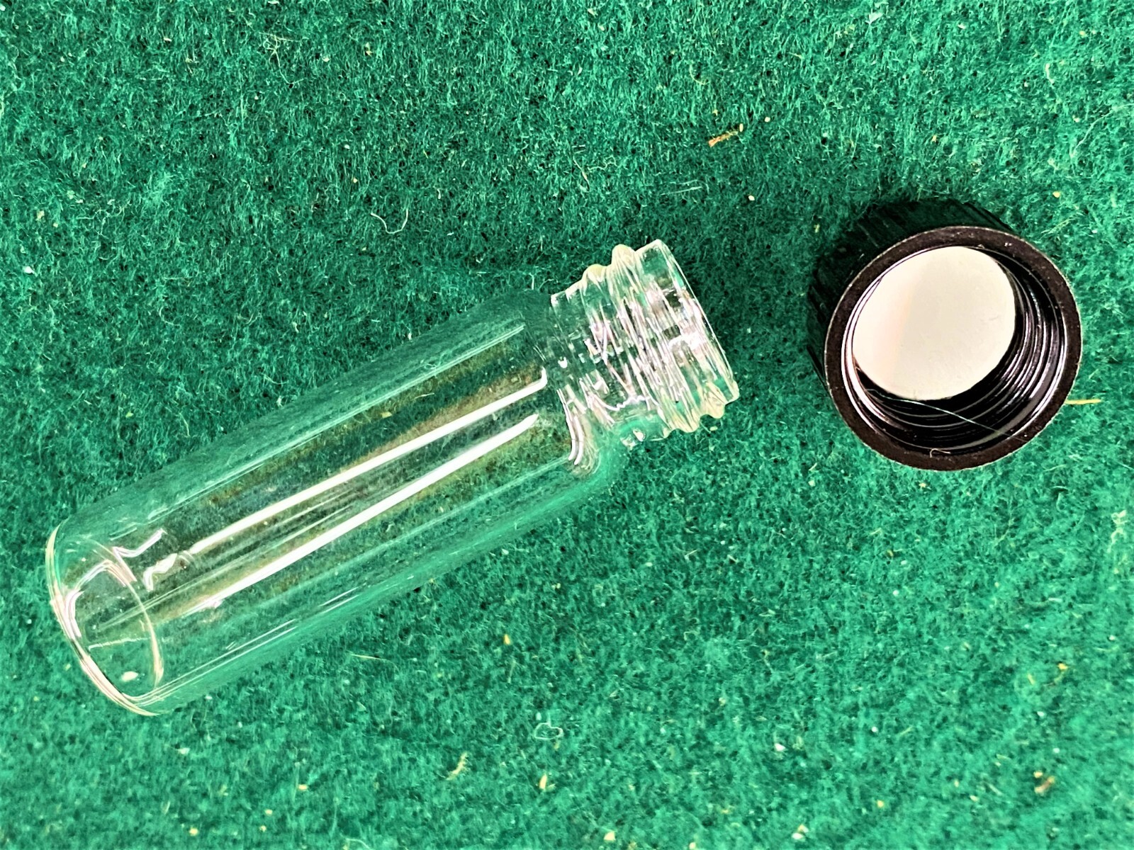 PRE-WEIGHT POWDER BOTTLES