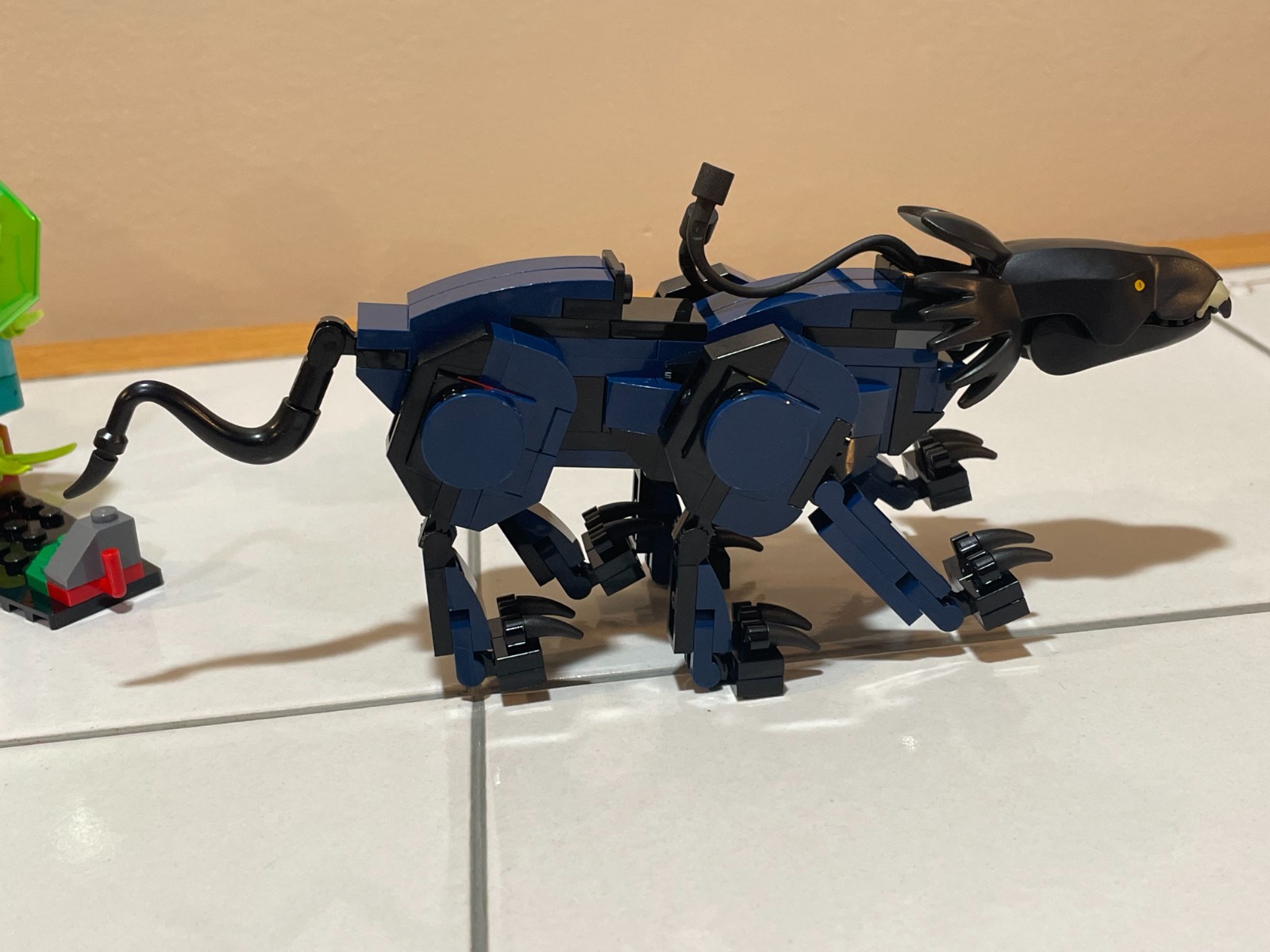 Lego Avatar 75571 Neytiri & Thanator Vs AMP Suit Quaritch Incomplete w/ Minifigs