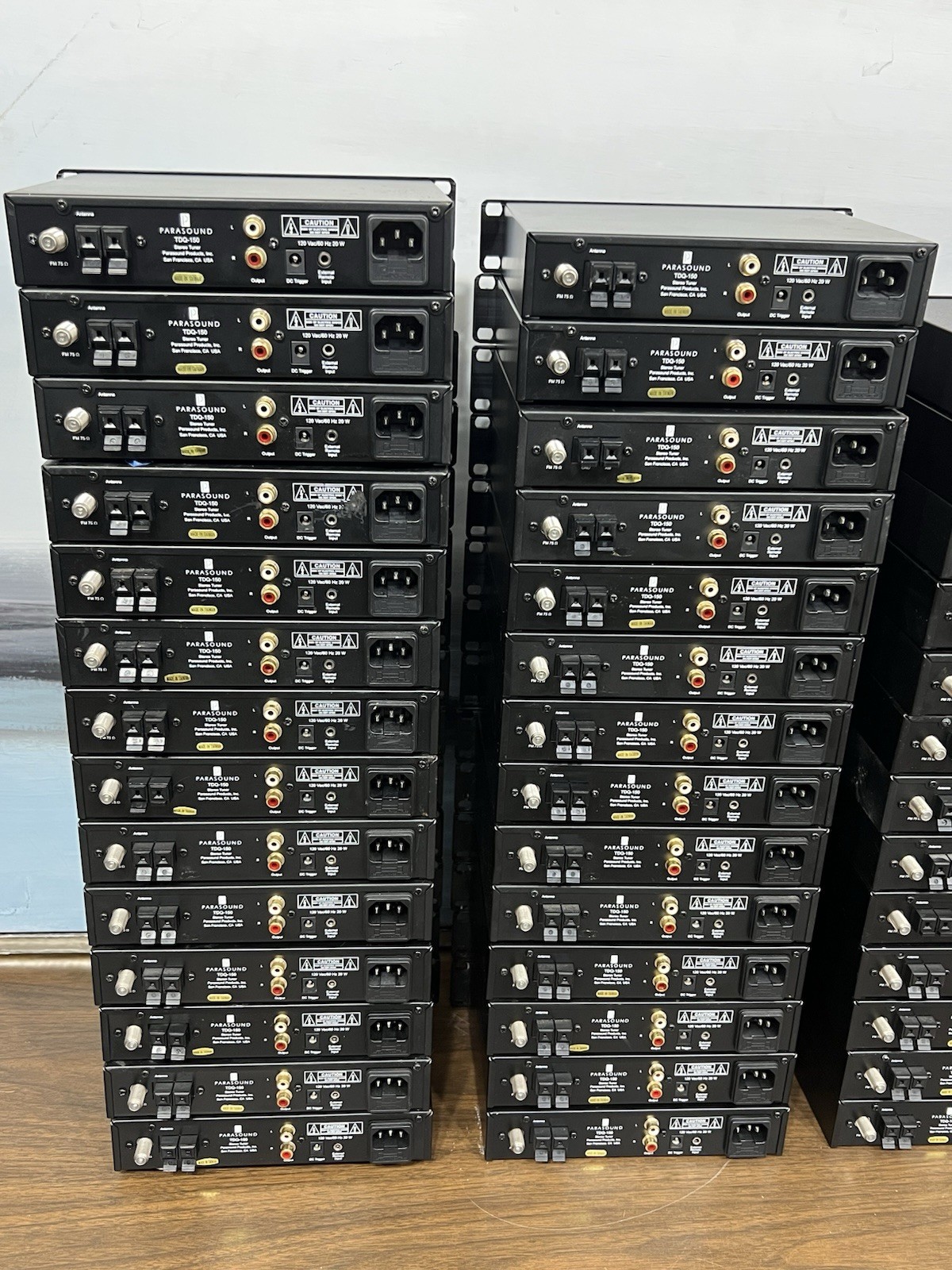 Parasound TDQ-150 Stereo tuner Working ( PRICE FOR 1 UNIT ONLY )