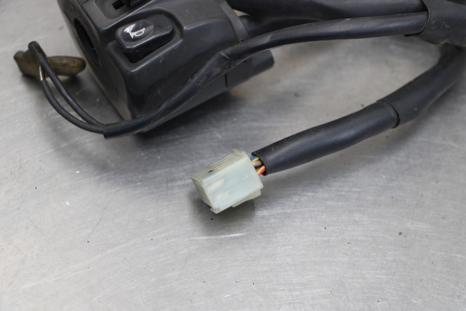 07-08 YAMAHA YZF R1 LEFT CLIP ON HANDLE HORN SIGNALS SWITCH SWITCHES