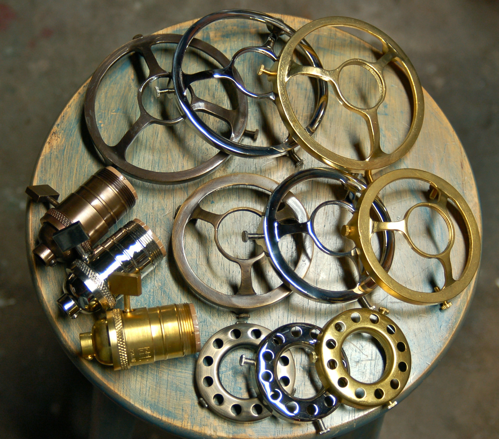 Solid Brass Uno Threaded Light Socket, Vintage Knob, Shade Fitters Sold Separate