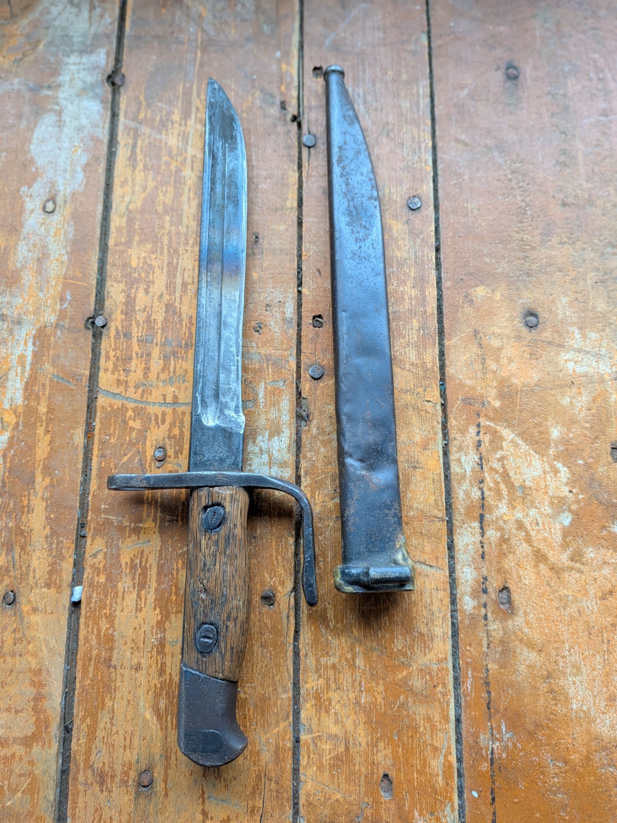 Shortened WW2 Japanese Arisaka Type 30 Bayonet w/Scabbard