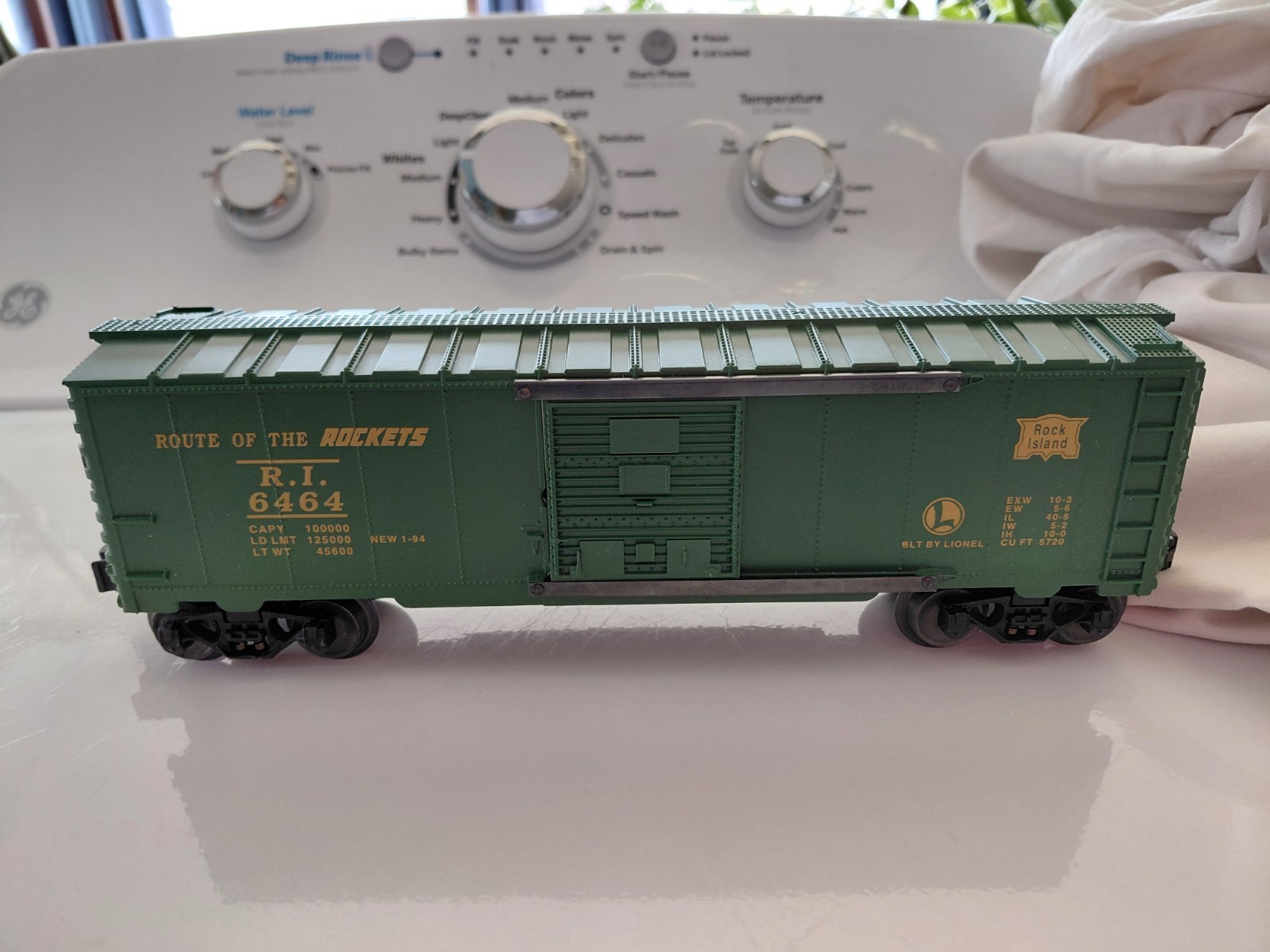 Lionel 6464 Three Pack Two Western Pacific And One Rock Island