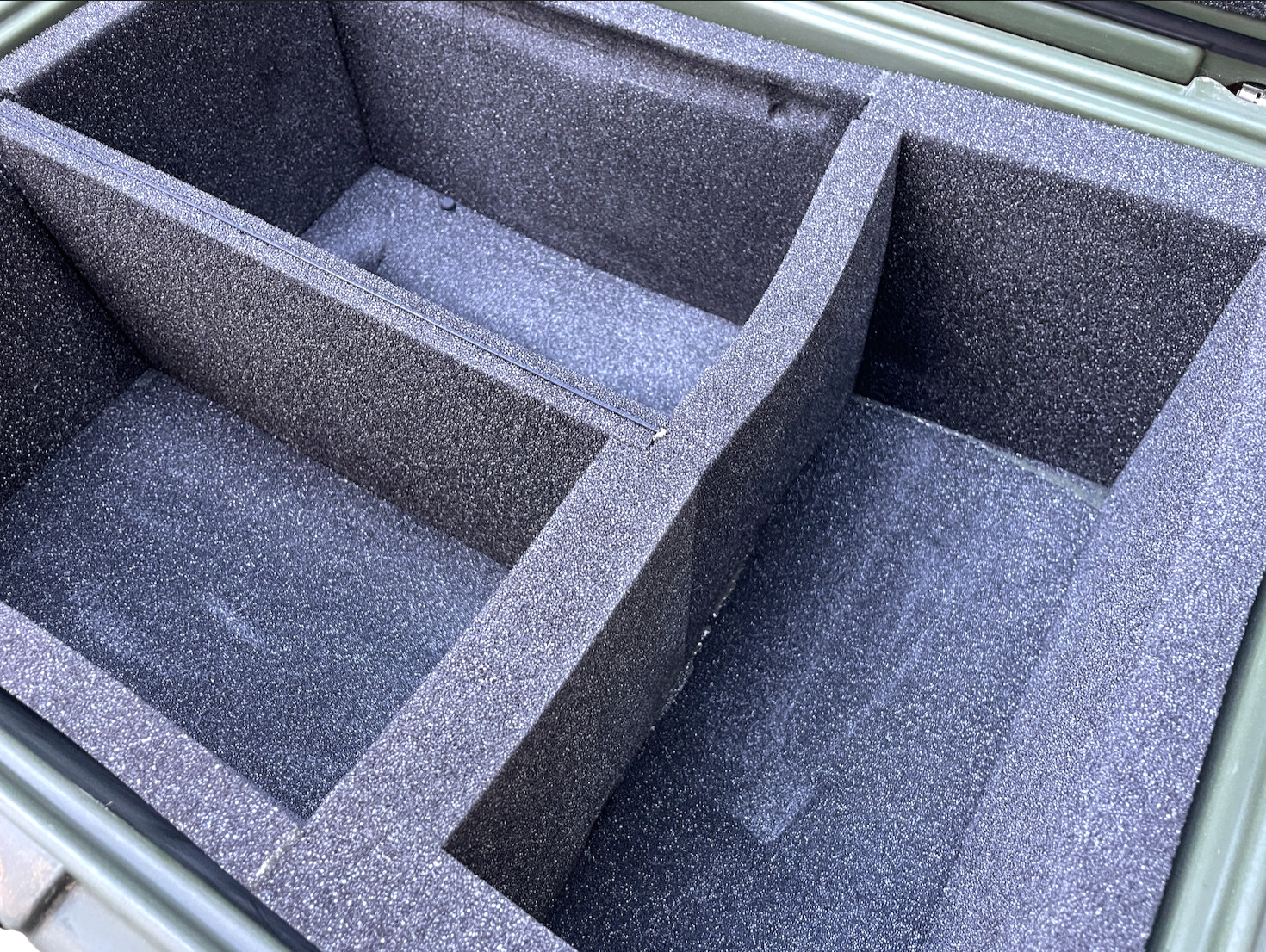 25x19x15 Exterior, Pelican Hardigg Weather Tight Transport Case Military Medical