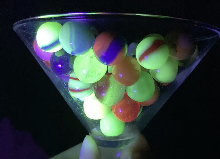 Vintage And Antique Marbles ,Peltier, Akro Agate,Vitro, WV, Glowies, Lot Of 5