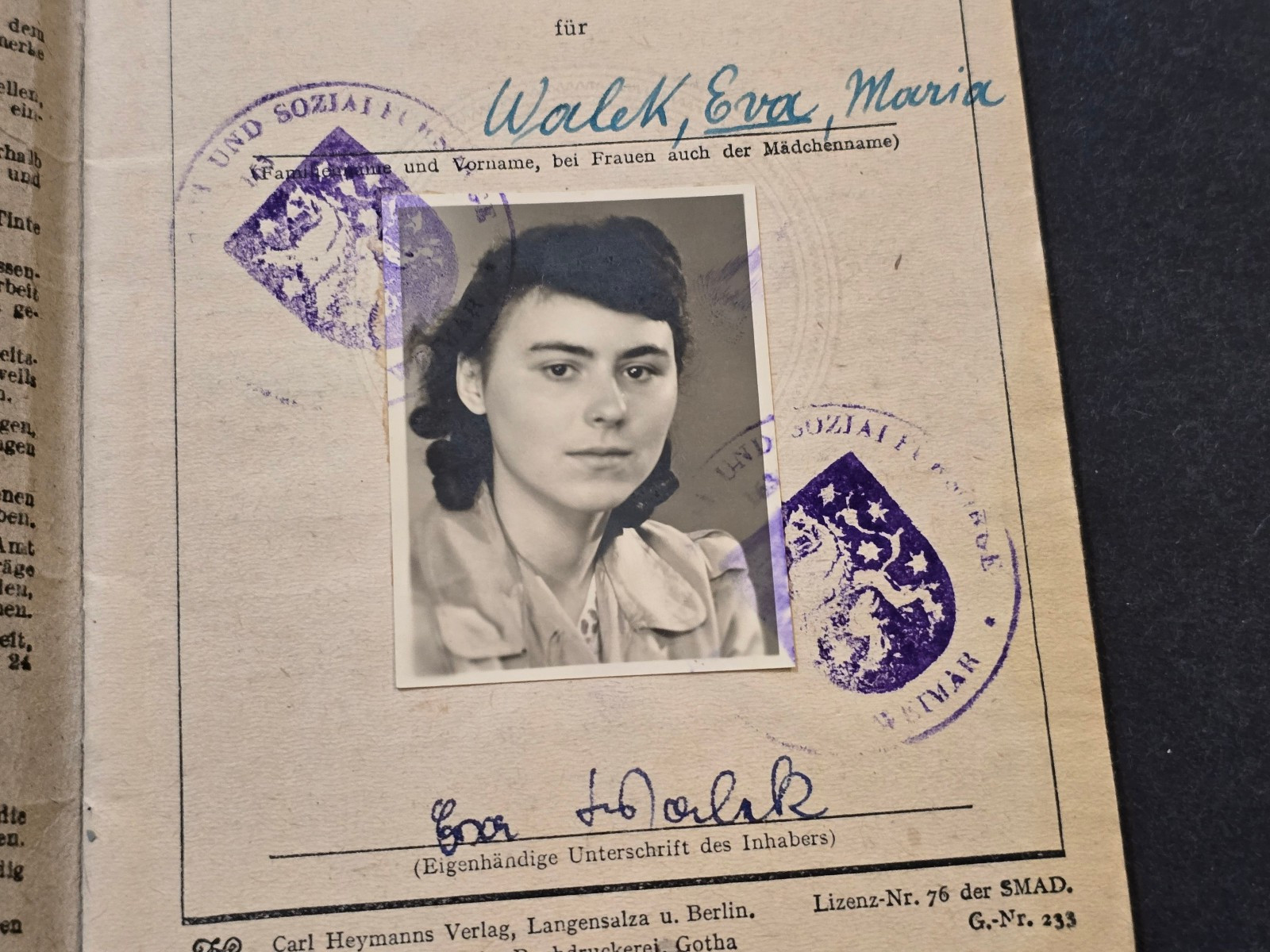 Post WWII WW2 German Arbeitsbuch ID w Photo Female Work Book